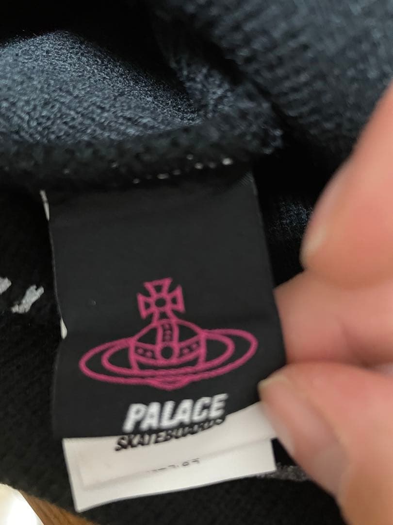 Palace vivienne Westwoodビーニー