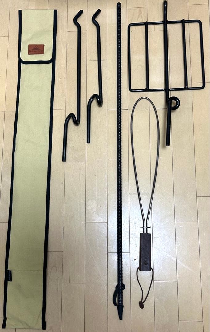 キャンプギアセット　スノーピーク キャンプマニア　焚き火　五徳　収納袋付き