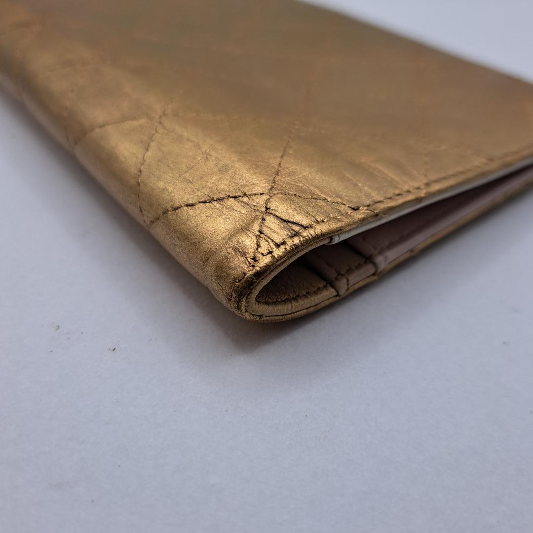 u*o様 CHANEL　ワイルドステッチ　ゴールド 　二つ折り財布　長財布　財布