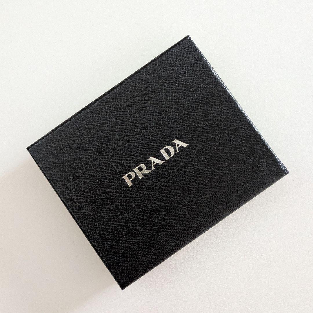 【新品・未使用】PRADA プラダ メンズ 二つ折り財布 SAFFIANO ネロ
