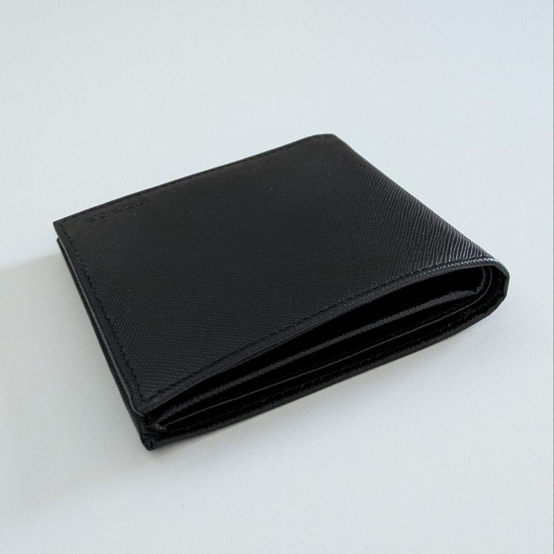【新品・未使用】PRADA プラダ メンズ 二つ折り財布 SAFFIANO ネロ