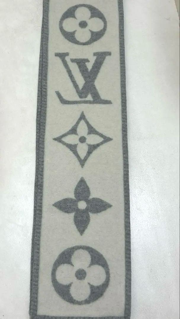 ルイヴィトン　カシミヤマフラー