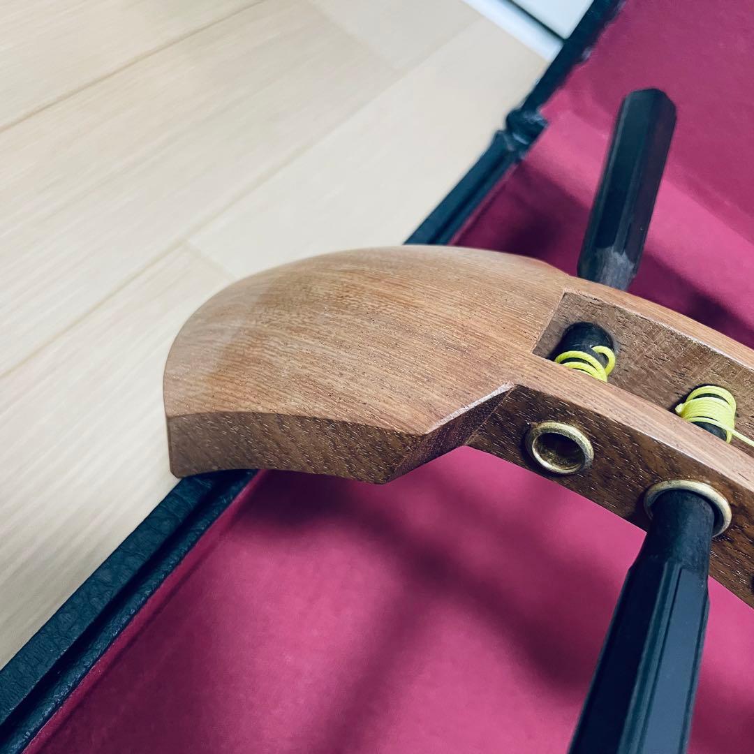 【状態良好】三味線　地唄　中棹　花梨　丸打胴　ハードケース　天然皮　張り替え済み