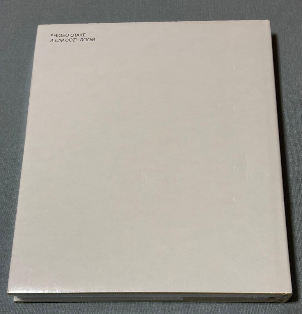 大竹茂夫 SHIGEO OTAKE　A DIM COZY ROOM