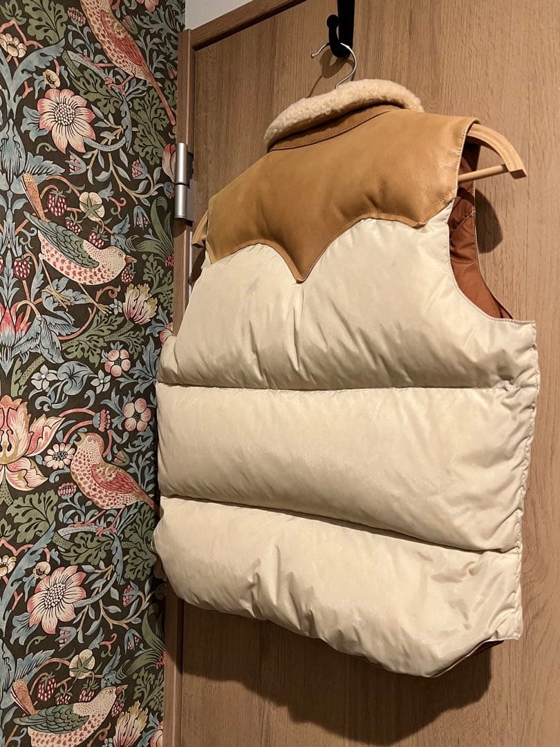 ダウンベスト　ロッキーマウンテンフェザーベッド