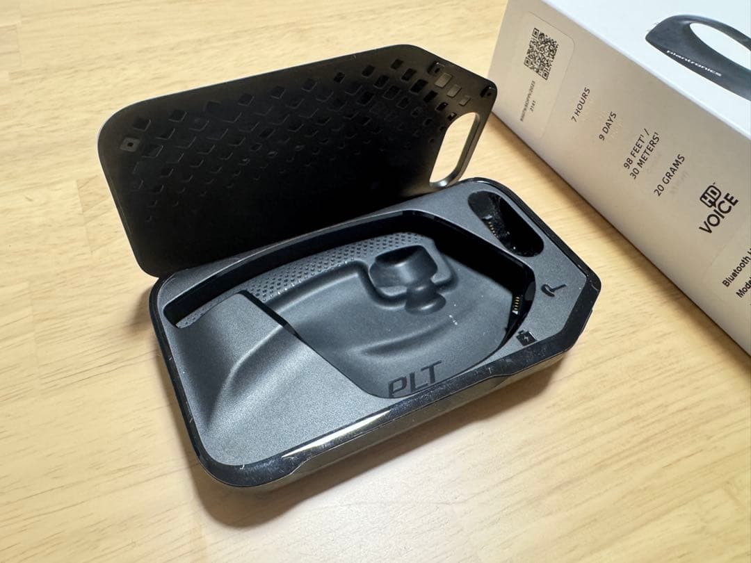 新品 Voyager 5200 ワイヤレスヘッドセット イヤホン2個 ケース1個