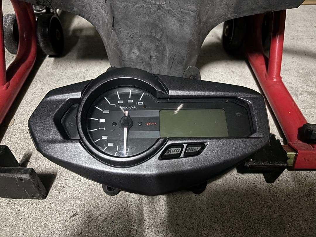 シグナスx4型前期　メーター、国内ハンドル