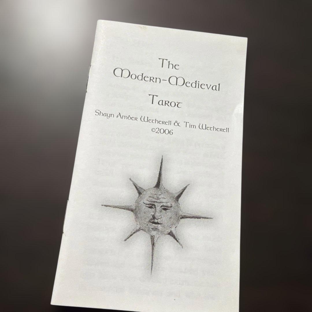 趣味・スポーツ・実用 The Modern-Medieval Tarot