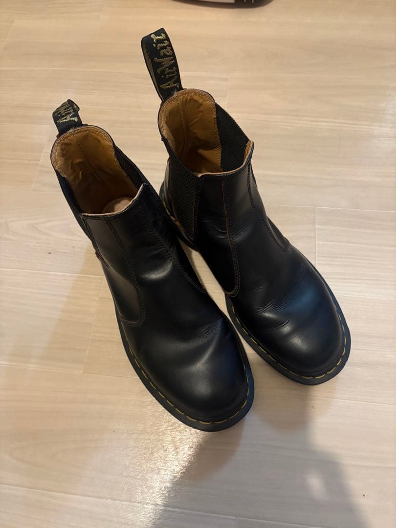 Dr. Martens ENGLAND製　チェルシーブーツ