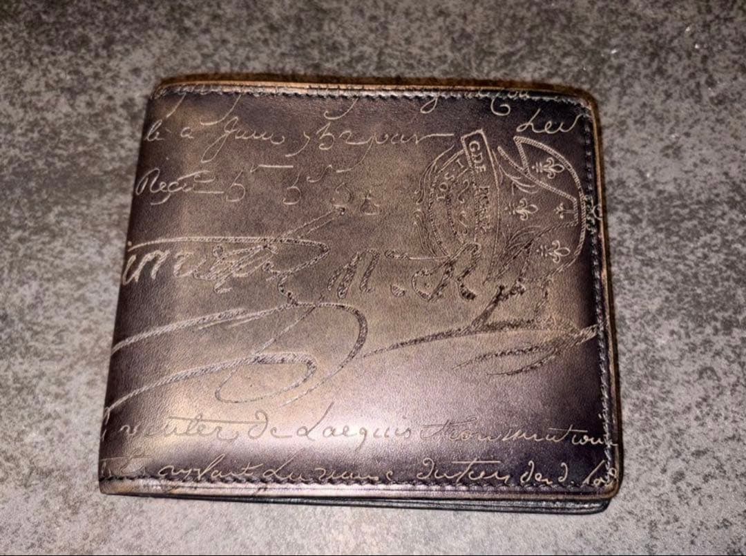 ベルルッティ Berluti スクリット ヴェネチアレザー 二つ折り財布 箱付