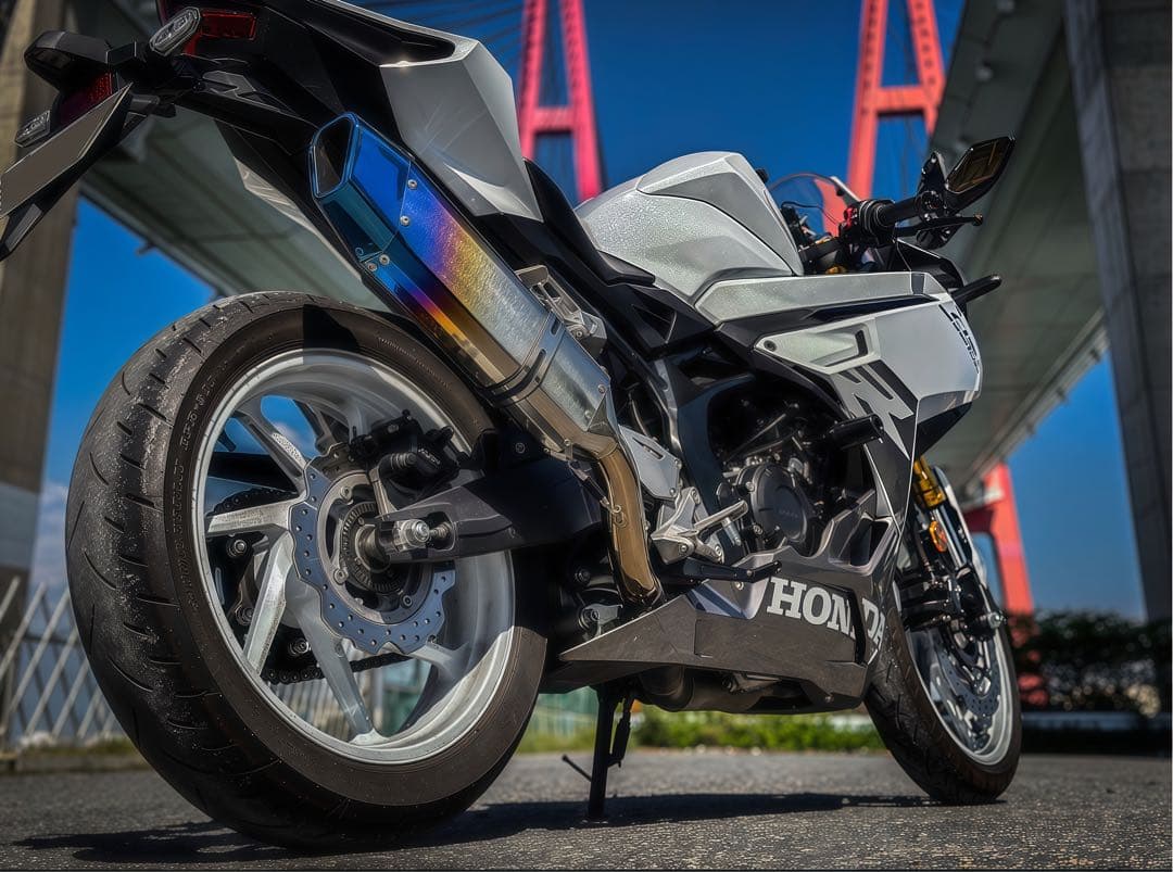 CBR250RR スリップオンマフラー IKAZUCHI 焼チタン
