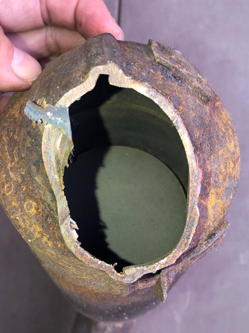 触媒メーカー不明　素材用