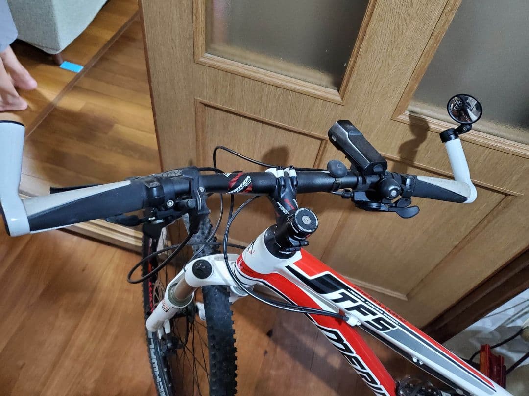 メりダ900 マウンテンバイク/ロードバイク 自転車