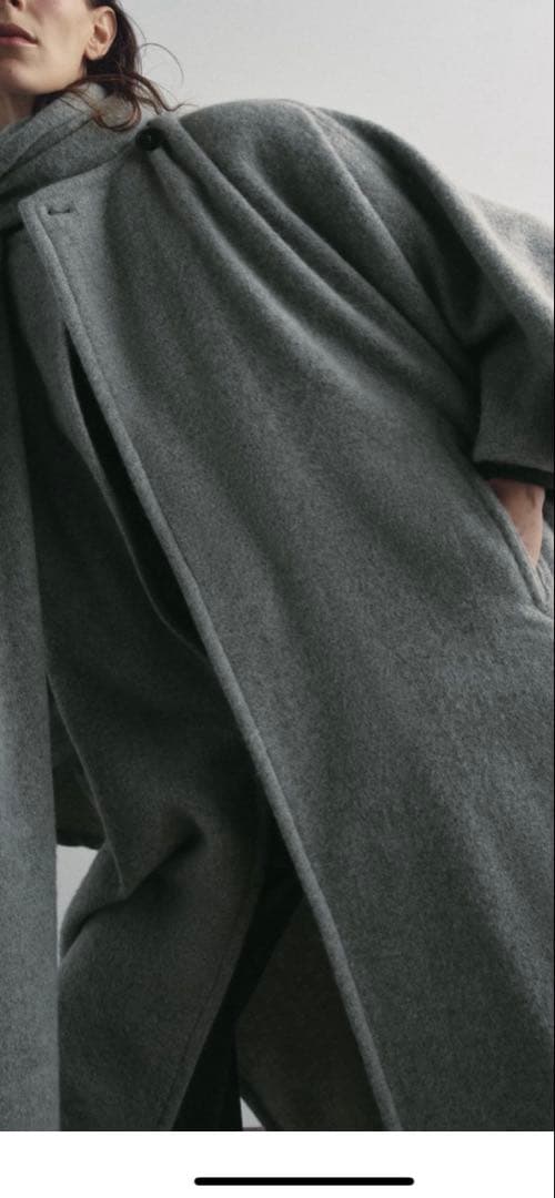 新品タグ付き　ZARA ケープコート　ポンチョ