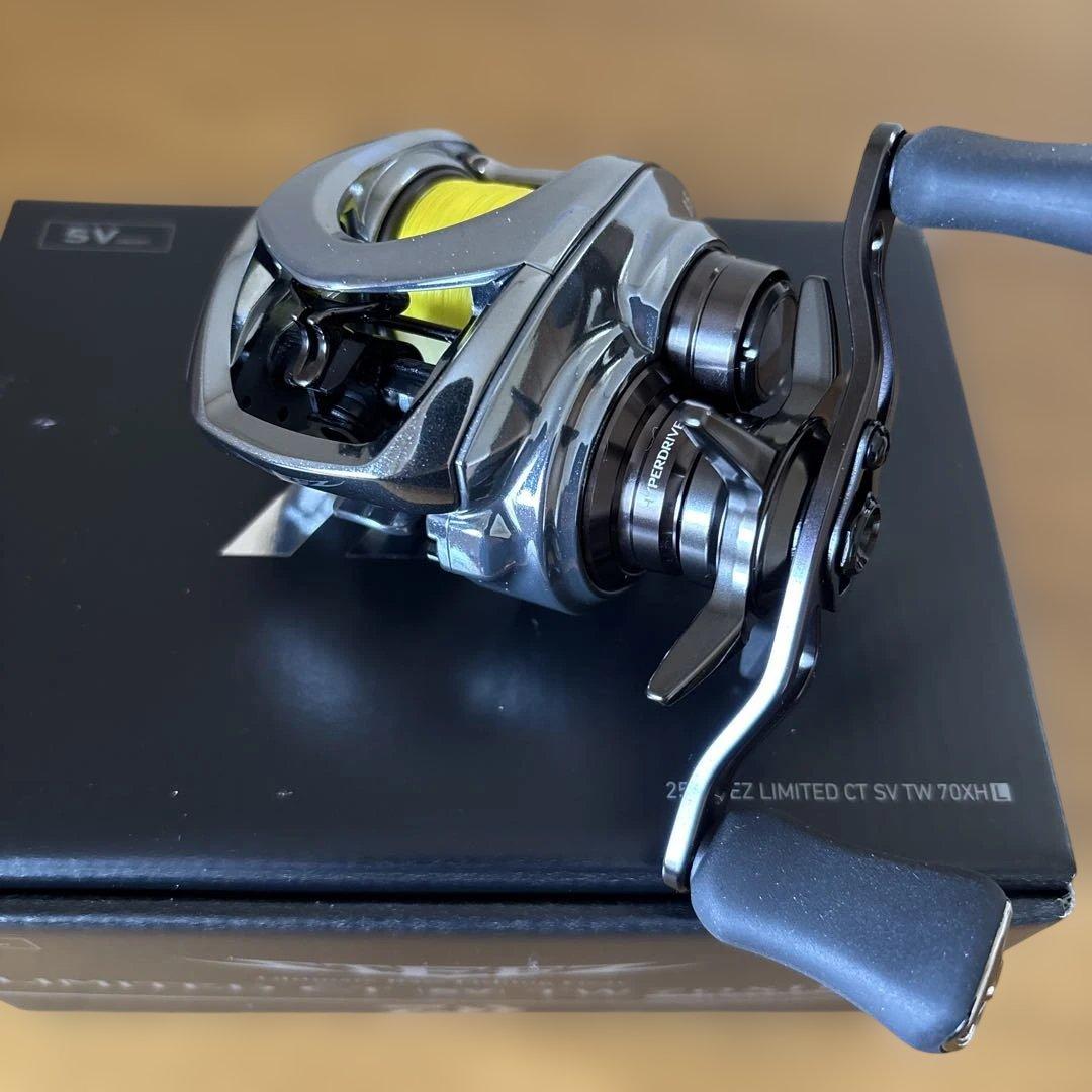 スティーズLIMITED CT SV TW 70XHLベイトリール