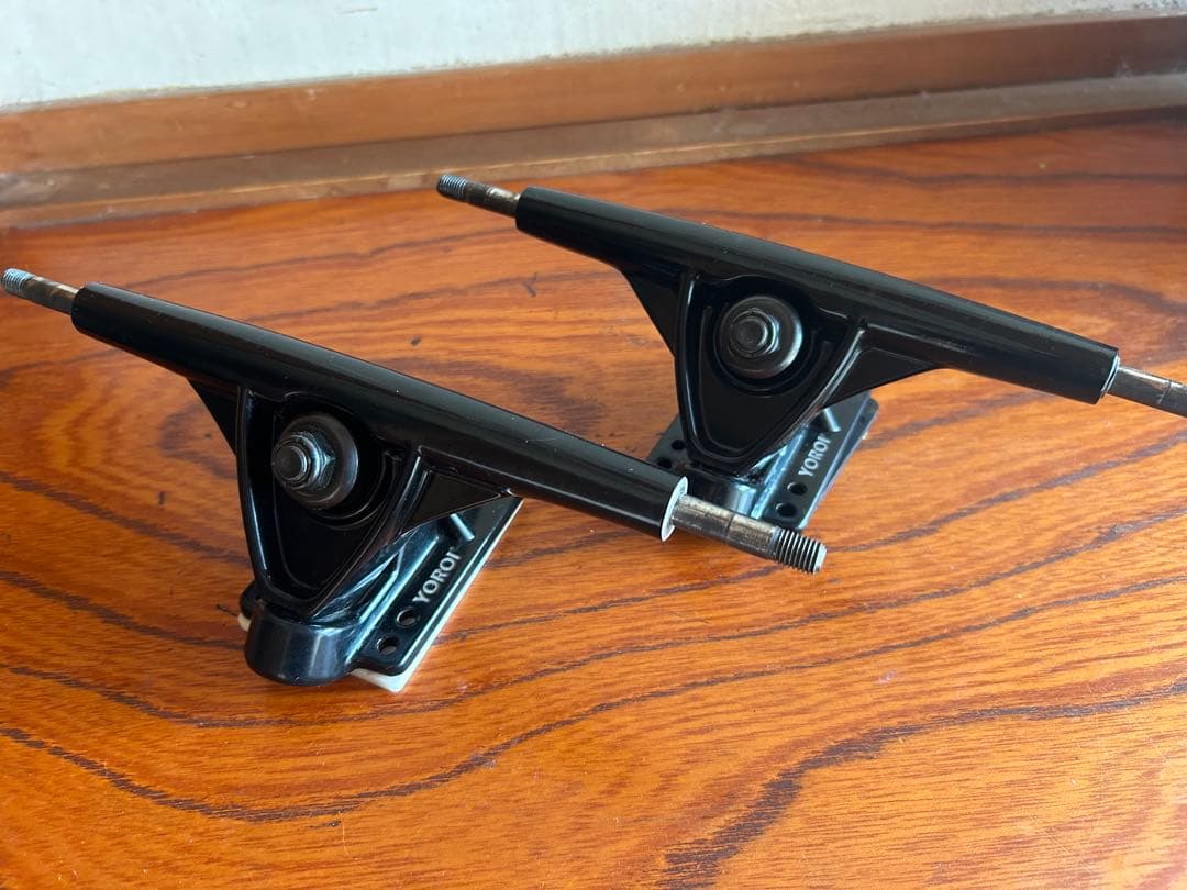 YOROI スケートボード トラックとウィールセット