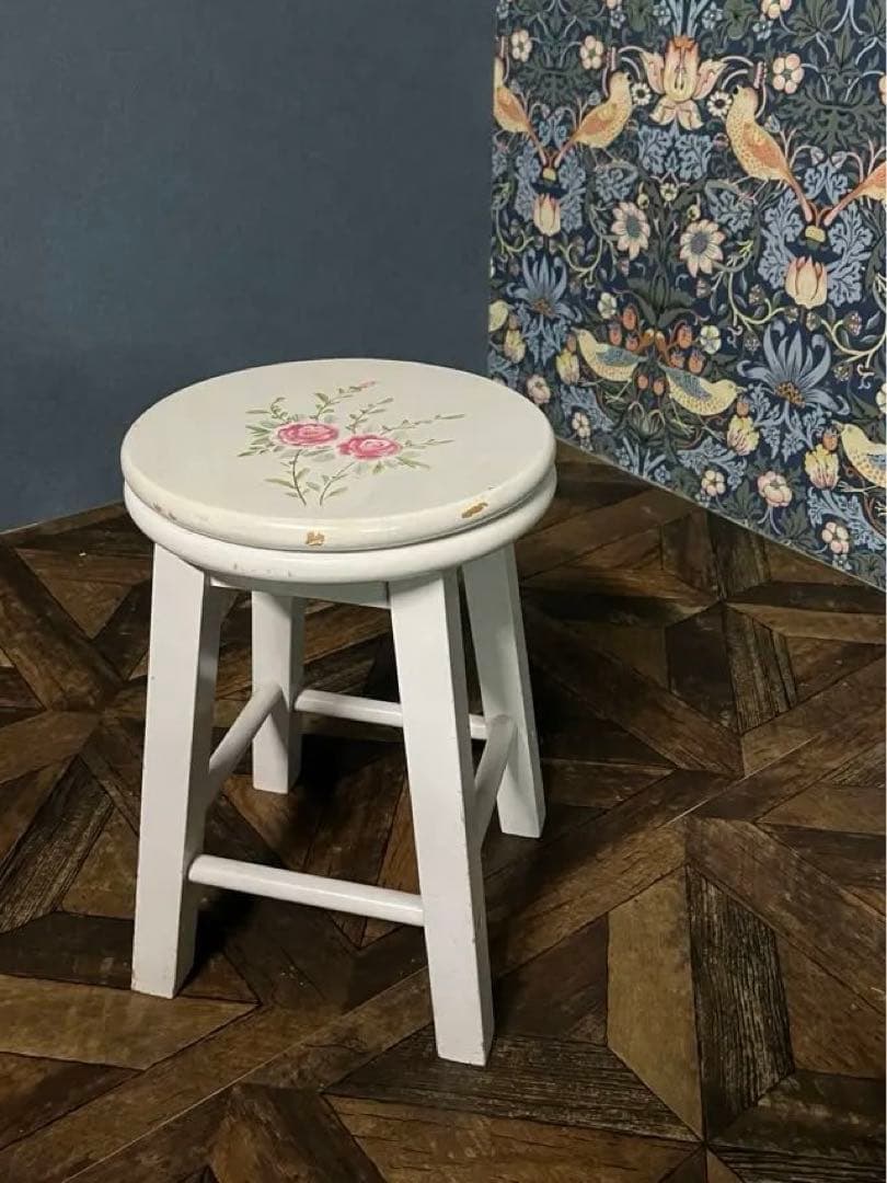 白家具 回転 スツール 椅子 薔薇 インテリアアンティーク