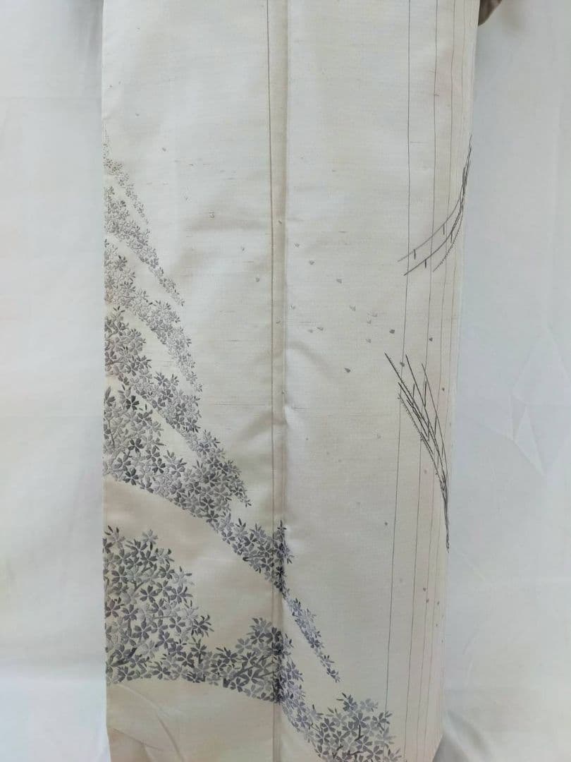 お見分け済　美品　正絹袷　総刺繍　紬地創作訪問着