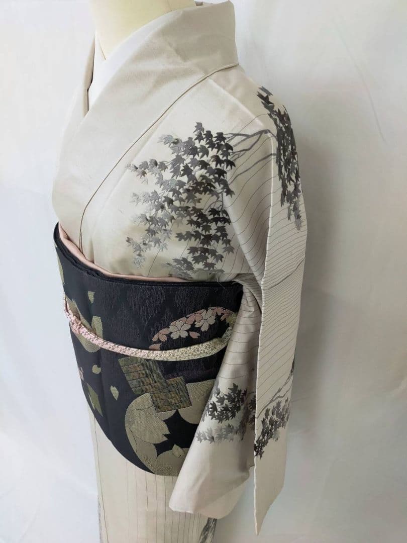 お見分け済　美品　正絹袷　総刺繍　紬地創作訪問着