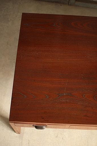 古い大きな木製の机　引き出し3杯　テーブル