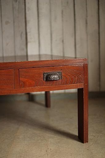 古い大きな木製の机　引き出し3杯　テーブル