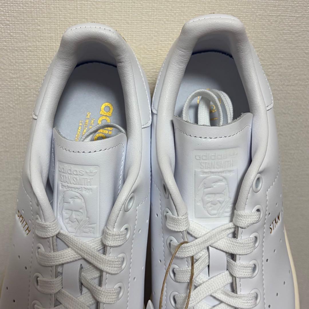 【新品 匿名配送】スタンスミス 白 ゴールド ロゴ 23.5cm adidas