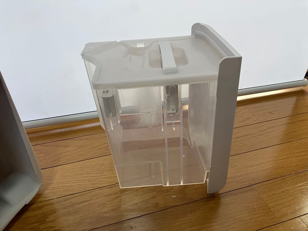 【2022年製】シャープ　衣類乾燥除湿機　CV-P180