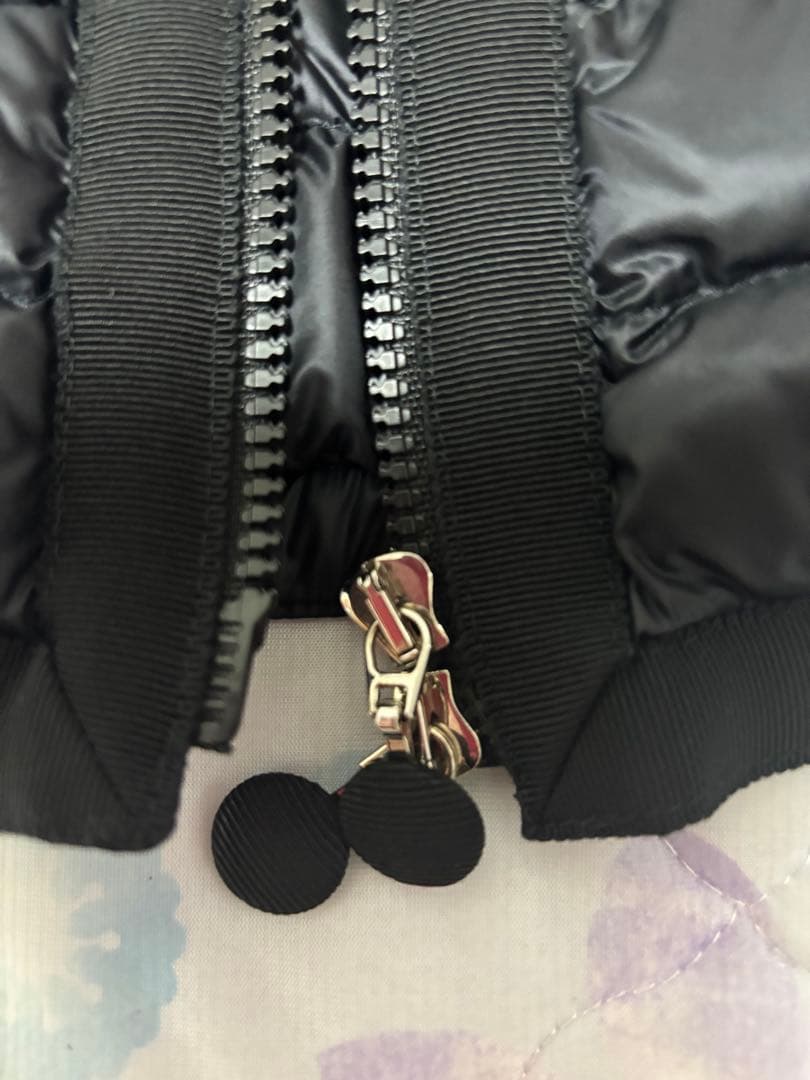 モンクレールサカイコラボダウンベスト