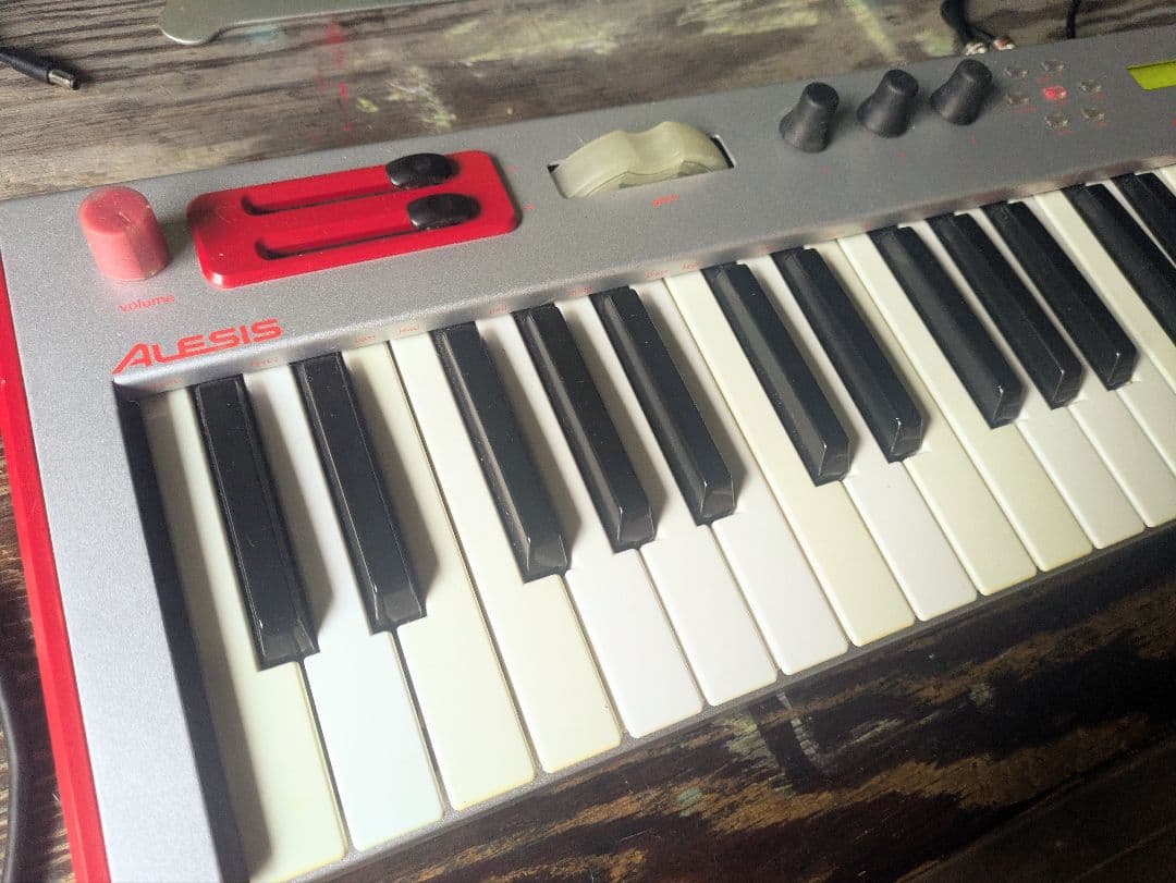 Alesis micron シンセサイザー「ジャンク」ケース付き！