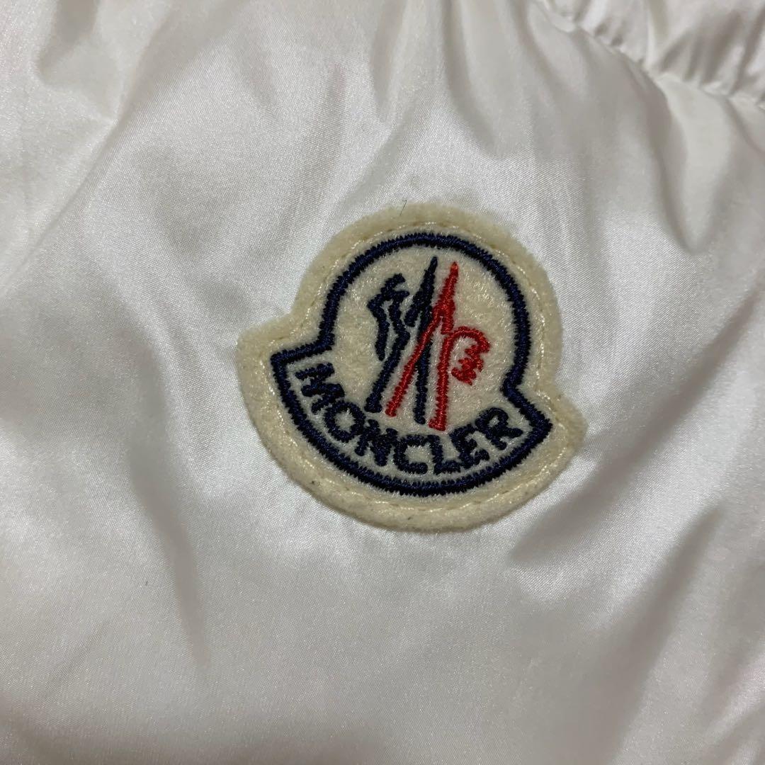 美品⭐️モンクレール　ファーダウンベスト　GALLINULE 白 4D268