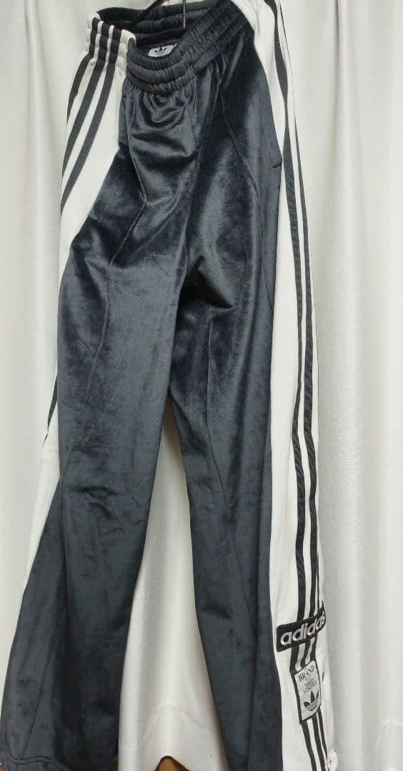 アディダス　パンツ
