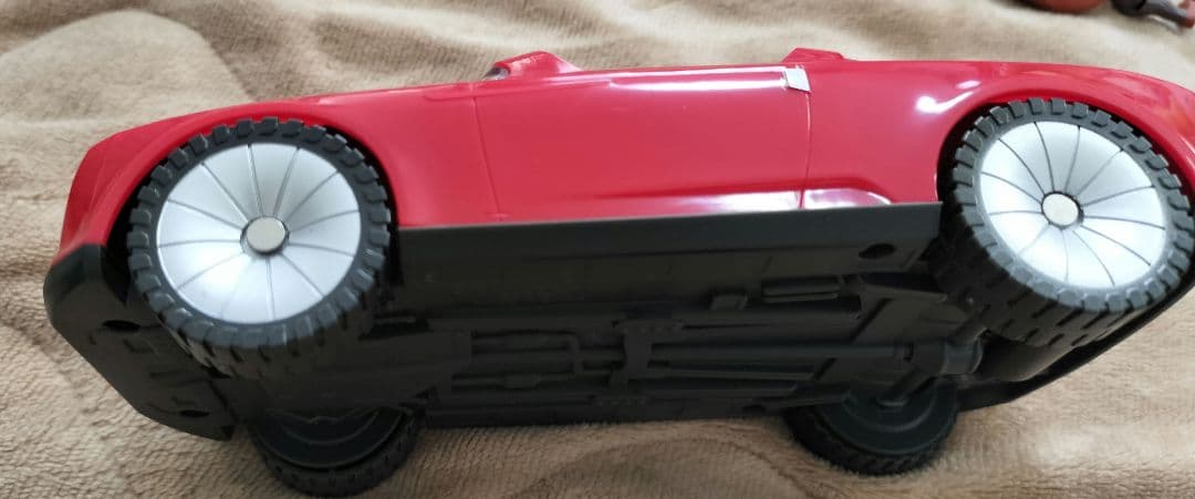 ディズニー　ズートピア　ビークル　ポリスカー　スポーツカー　パトカー