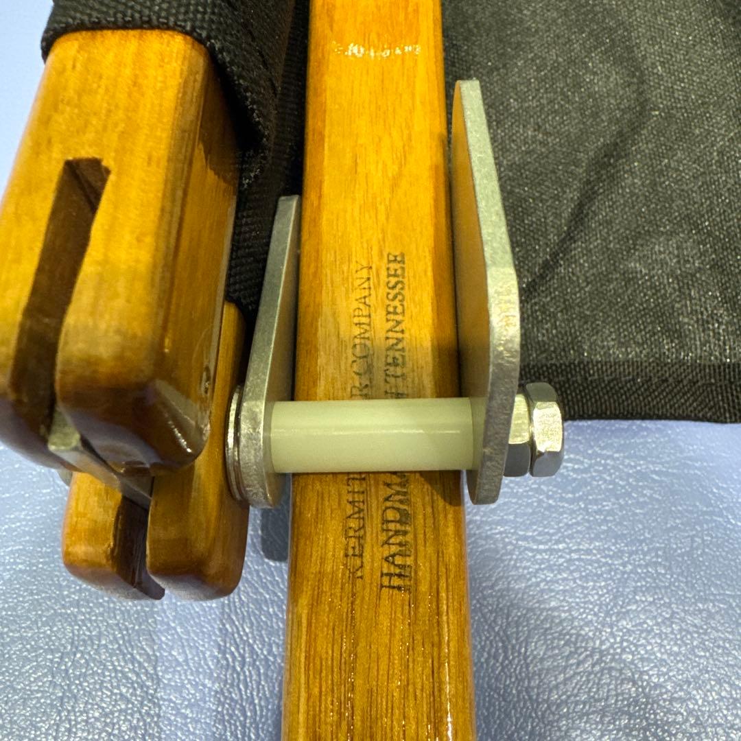 未使用　カーミットチェア　ブロンドウォールナット　黒　値引き不可