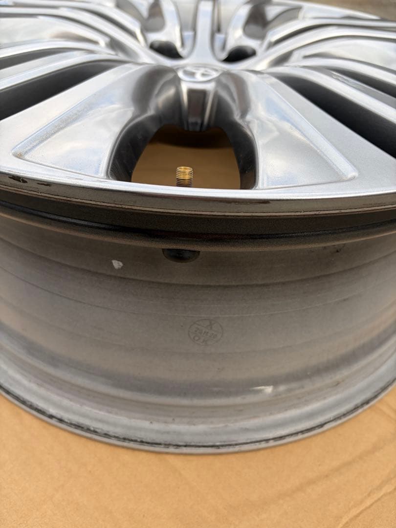 【送料無料】値引き！④トヨタ　19インチ 80ハリアー純正　アルミホイール