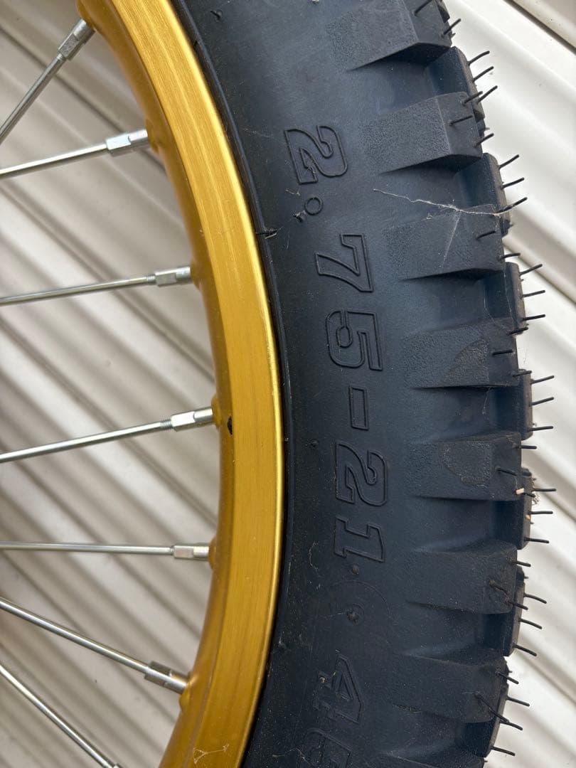 ワイズギア セロー250 ホイールタイヤセット　新品未使用品