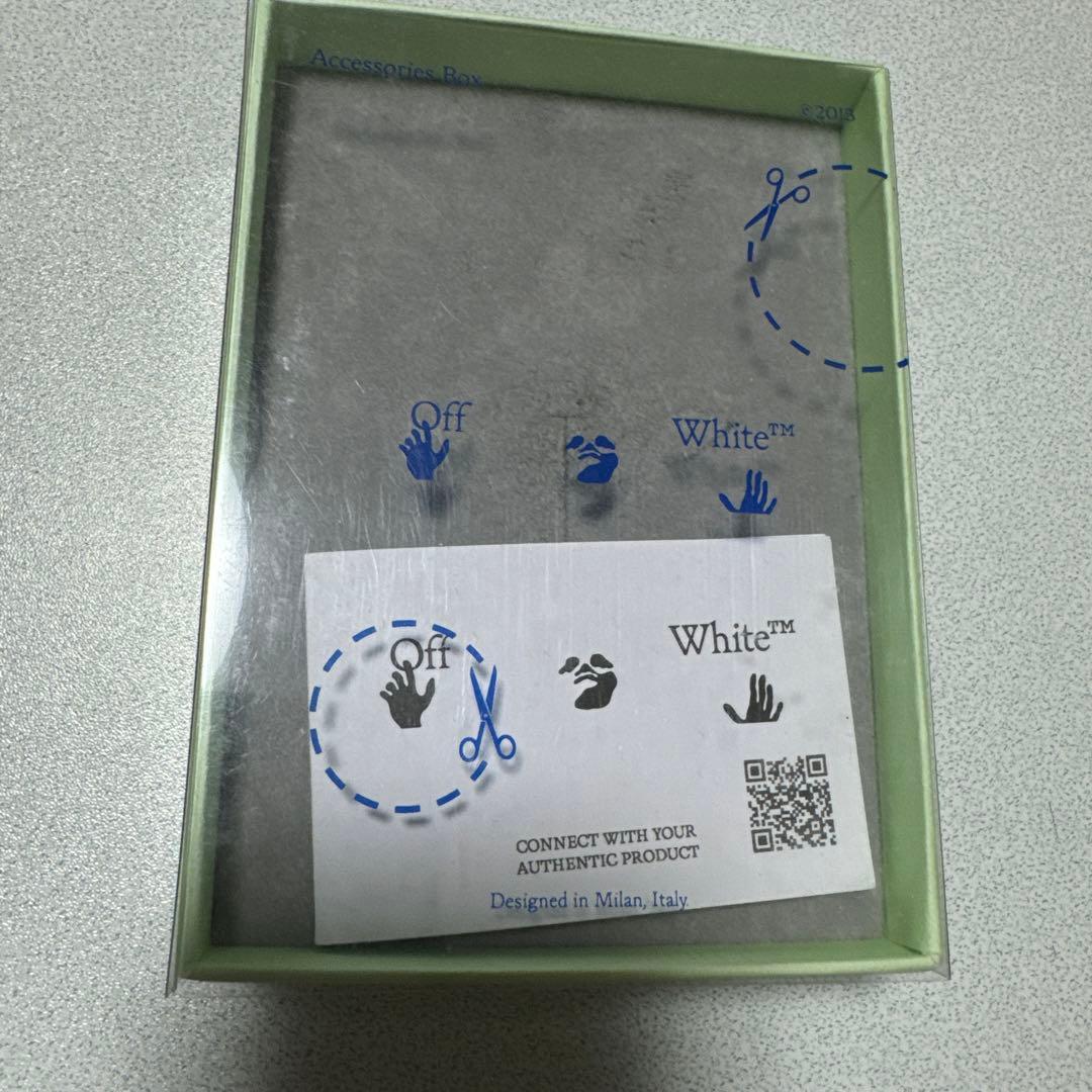 Off White ピアス(片耳用)