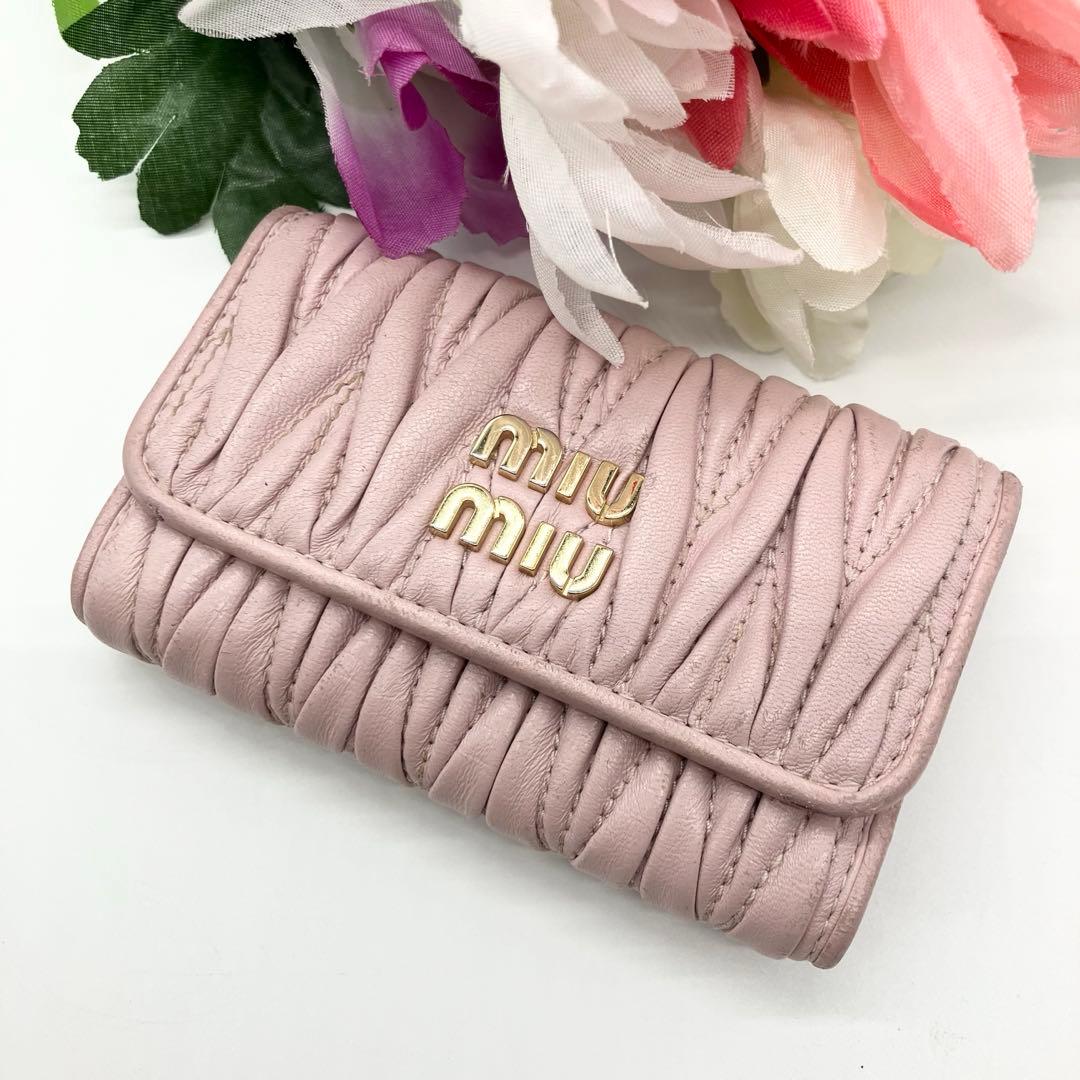 現行✨新型✨FRID付✨ミュウミュウ キーケース マテラッセ ピンク　付属品完備