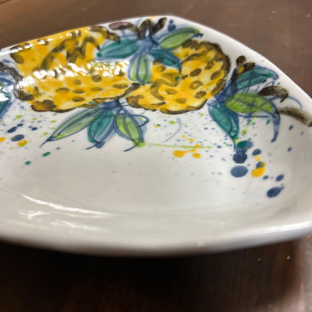 作家　陶芸作家　梅田純一　パイナップル　マスカット(白ぶどう) 三角皿