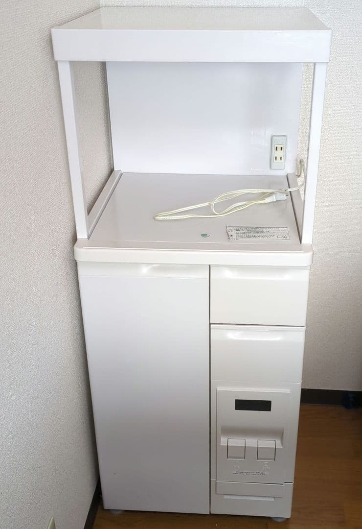 【最終お値下げ】レンジ台　米びつ付　エムケー精工　SK-311W