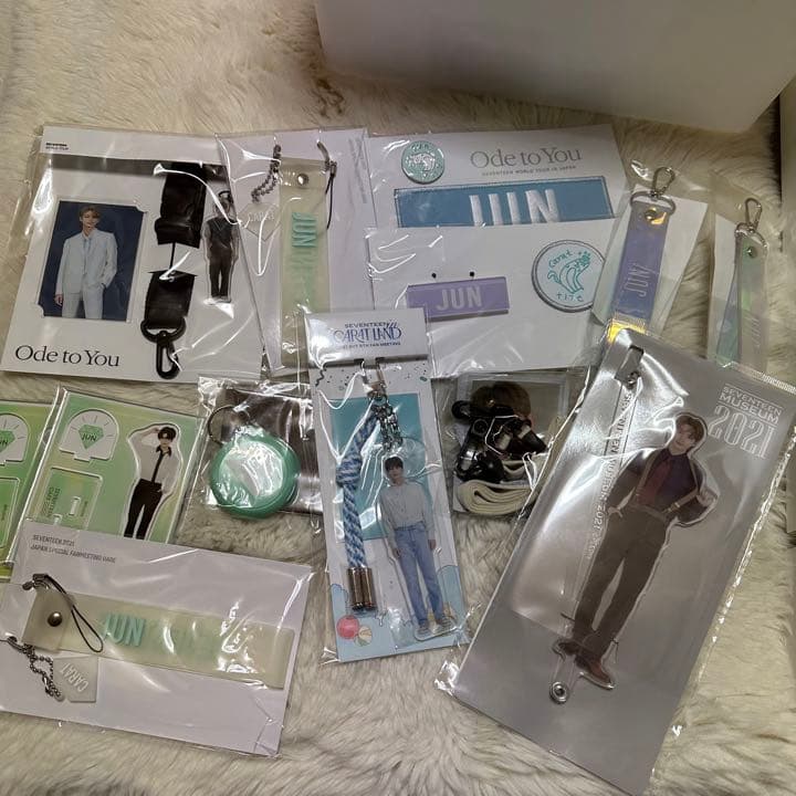 SEVENTEEN ジュン トレカ グッズ