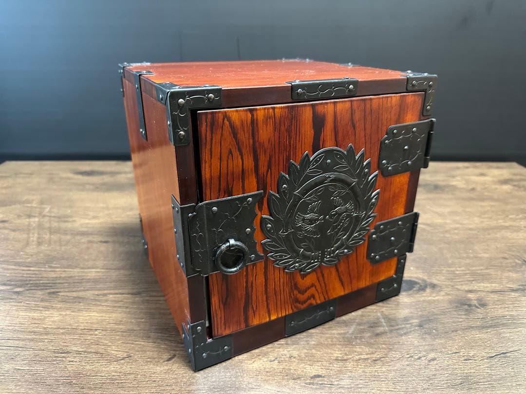 未使用美品　熊野洞 仙台箪笥 船箪笥 小箪笥 八寸帖箱 本漆仕上げ 伝統工芸品