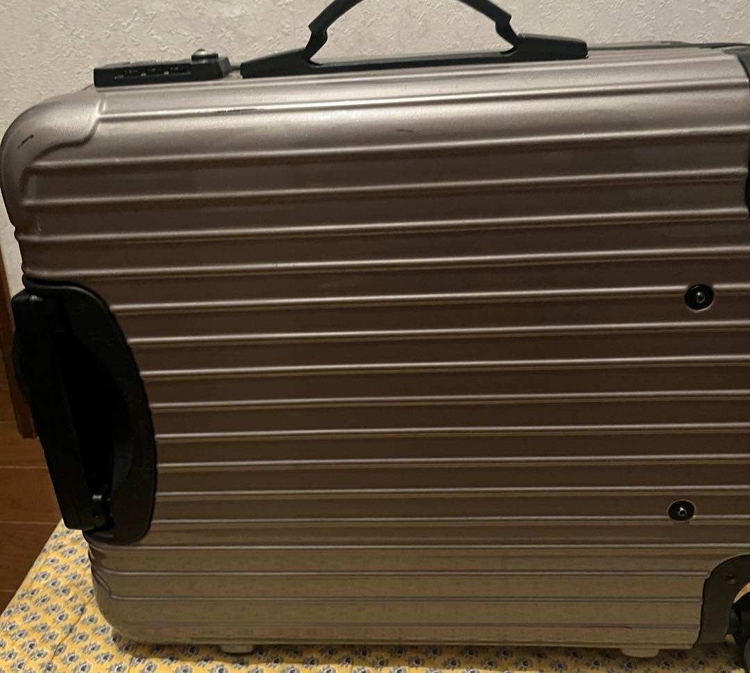 RIMOWA リモアキャディーケース