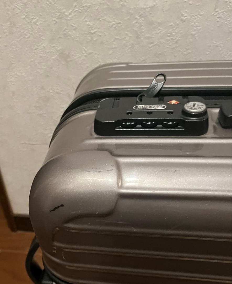 RIMOWA リモアキャディーケース