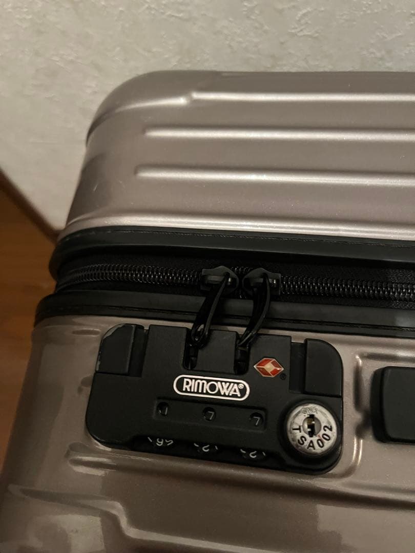 RIMOWA リモアキャディーケース