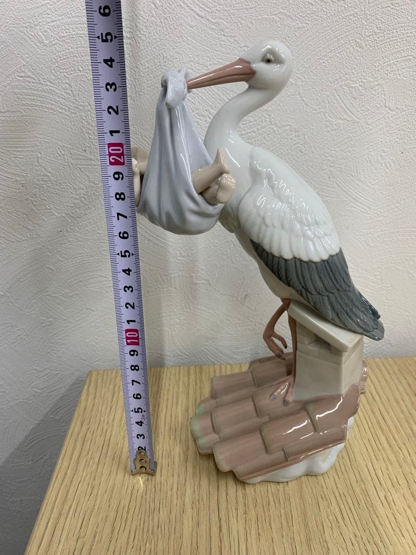 『希少　リヤドロ コウノトリの贈り物』