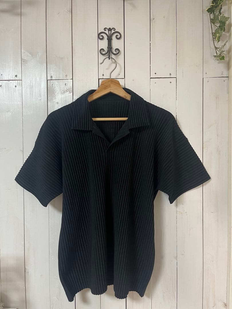 【完売品】オムプリッセイッセイミヤケ BASICS ポロシャツ