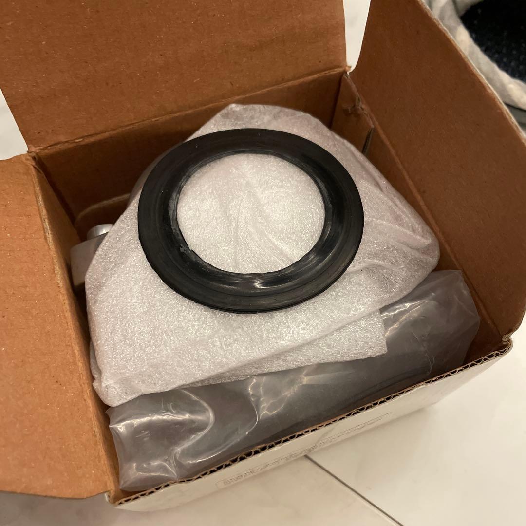 TRIUMPH タンクキャップ モートーン ボンネビル ボバー トライアンフ