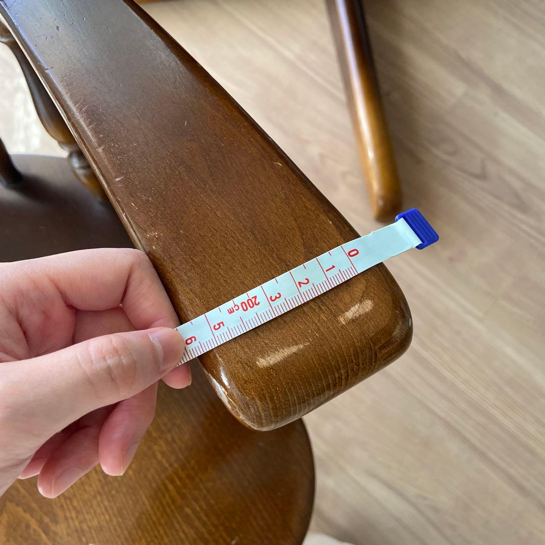 飛騨産業　キツツキマーク　アームチェア　ダイニングチェア