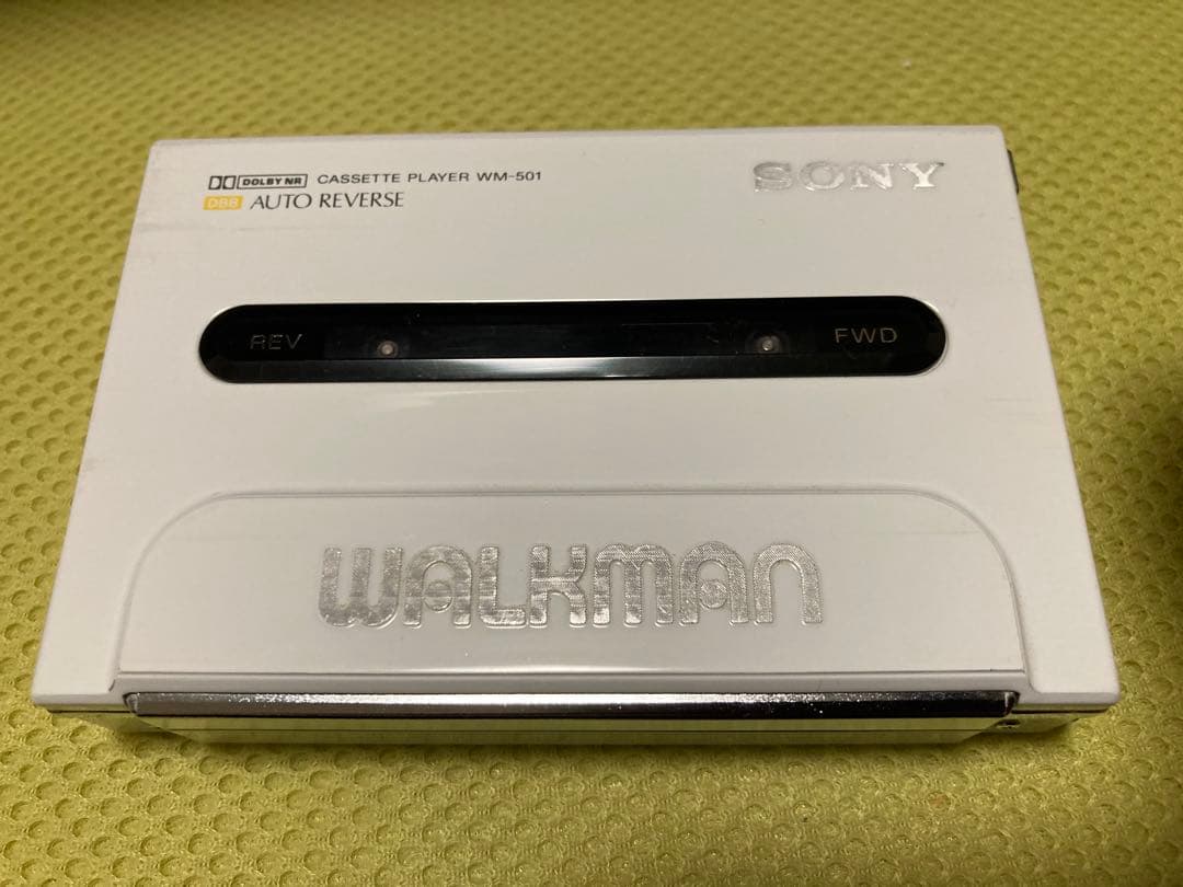 希少　SONY WM-501 WALKMAN ハードキャリングケース付　ジャンク