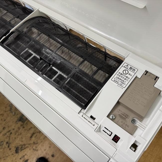 美品【 Panasonic 】パナソニック ルームエアコン CS-222DFL